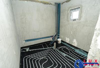 Casă cu 5 camere cu Teren 136 Mp în Neptun - 5