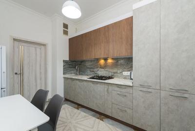 Inchiriez Garsoniera zona UMF - 1