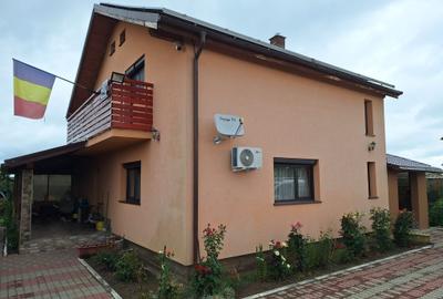 Casa situata in Harman structurata pe P+M, constructie 2017, terem 922 mp