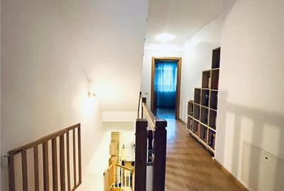 Casă cu 4 camere cu Teren 50 Mp în Central - 11