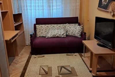 Apartament cu 4 camere decomandat în Traian - 2