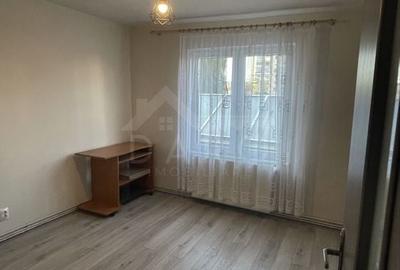 Apartament cu 3 camere în Diamant