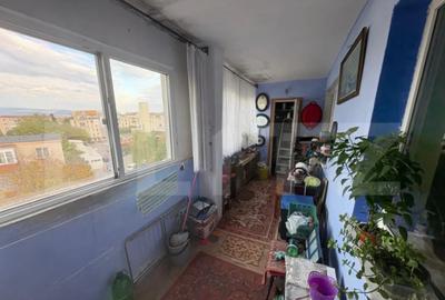 Apartament cu 3 camere decomandat în Minerul - 2