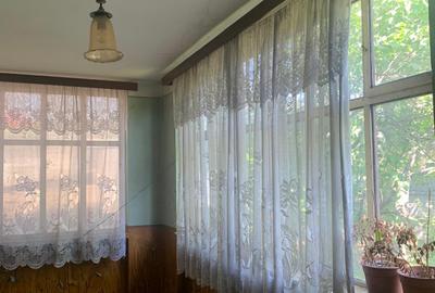 Casă cu 5 camere cu Canalizare în Central - 13