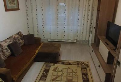 Apartament cu 3 camere decomandat în Aradului - 3