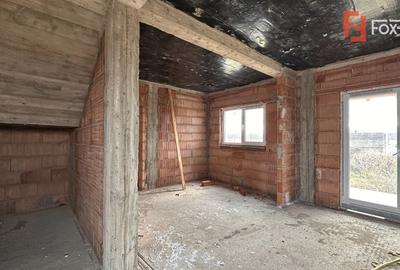 Duplex cu 4 camere cu Canalizare în Moșnița Nouă - 6