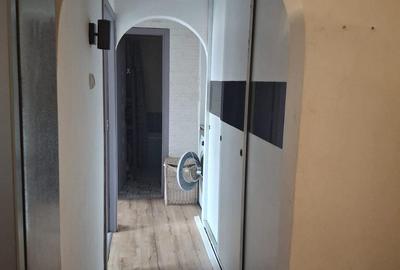 Apartament cu 3 camere decomandat în Aradului - 8