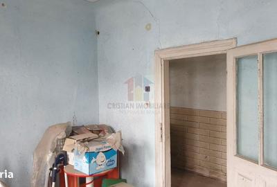 Casă cu 4 camere în Nicolae Bălcescu - 3