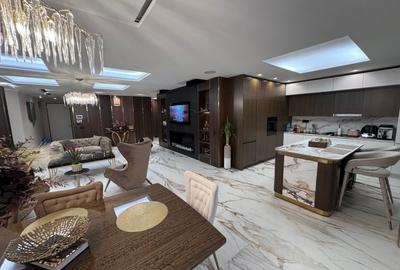 Penthouse futurist situat in Mamaia Nord - 2