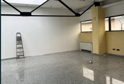 Birou, de 250 mp, în Străulești - 2