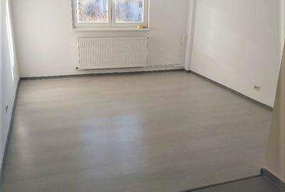 Garsoniera 24mp, zona Tractorul - 2