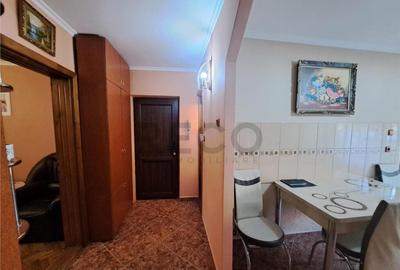 Apartament cu 3 camere decomandat în Marghita - 11