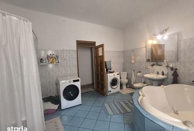 Casă cu 4 camere cu Canalizare în Peninsula - 1