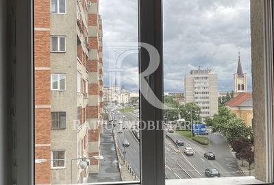 Apartament cu 3 camere în Central - 2