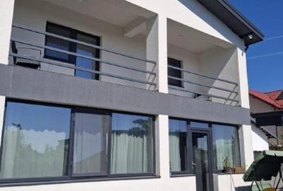 Casă individuală cu 3 camere cu Teren 350 Mp în Central - 1