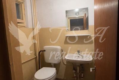 Apartament cu 3 camere decomandat în Rahova - 3