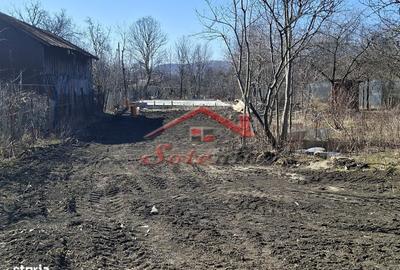 Teren de 1042 mp, în Cornu - 4