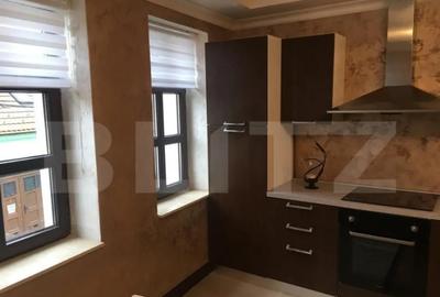 Apartament cu 3 camere decomandat în Central - 3