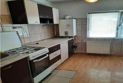 Inchiriere apartament 3 camere decomandat in zona 1 Decembrie (fostul Lenin), etaj 3 4, 80 mp