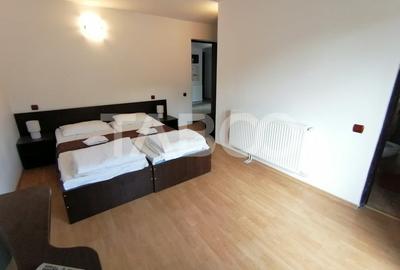 Pensiune 13 camere 16 bai sauna piscina si teren 1565 mp Cisnadioara - 25