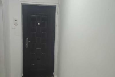 Garsonieră decomandată în Petros - 7