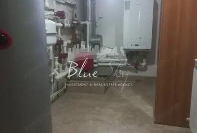 Casă cu 8 camere cu Canalizare în Km 5 - 32