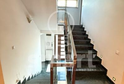 Casa cu 2 unitati locative - 16