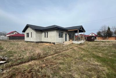 De vanzare casa parter toate utilitatile teren generos Balotesti - 5