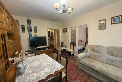 Apartament 4 camere, decomandat, 77 mp, Calea Bucuresti, Zona Teatru Colibri - 2