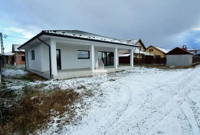 Casă cu 4 camere cu Teren 700 Mp în Săcălășeni - 8
