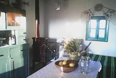 Casă cu 4 camere în Luncoiu de Sus - 2