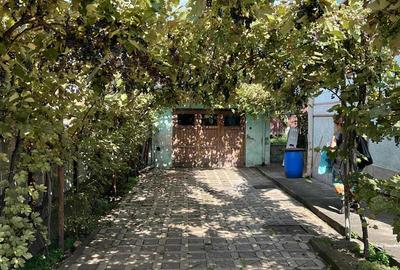 Casa spa?ioasa cu 3 camere ?i garaj in Medias (str Episcob Ioan Bob nr1) - 2