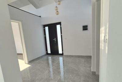 Casă cu 4 camere în Bucium - 4