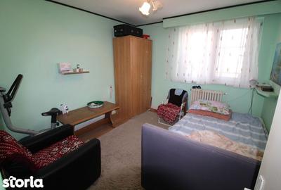 Apartament cu 3 camere în Central - 3