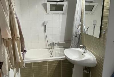 3 Camere 69mp parter inalt BLOC 1984 zona Nicolina 2 Prima Statie LIDL - 6