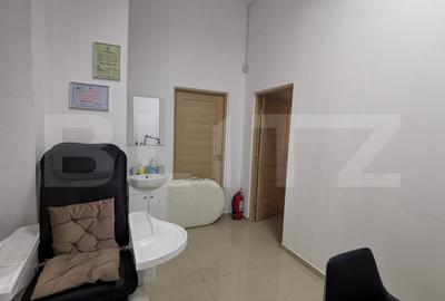 Spatiu comercial 150 mp si 25mp terasa, vad si flux intens, stradal, zona SIF! - 17