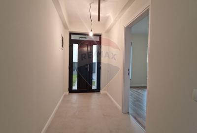 Casă cu 3 camere cu Teren 400 Mp în Crevedia - 14