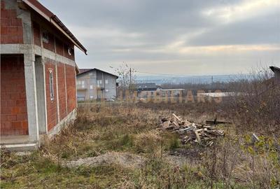 Casa individuala la rosu - 1