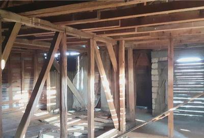 Casă cu 6 camere în Vest - 1