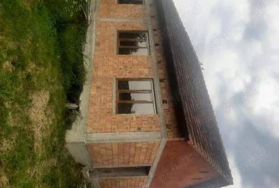 Casă cu 2 camere în Beliu - 2