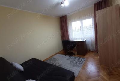 Apartament cu 4 camere decomandat în Bucovina - 7