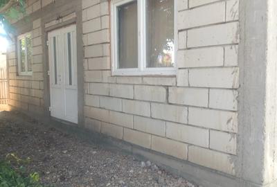 Casă cu 4 camere cu Teren 2000 Mp în Dor Mărunt - 2