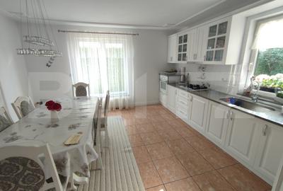 Casa premium central Iaslovat, 300 mp - 2