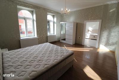 Casă cu 4 camere cu Teren 750 Mp în Central - 10