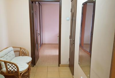 Garsonieră decomandată în Drumul Taberei