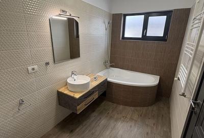 Casă cu 3 camere cu Teren 250 Mp în Craiovei - 5