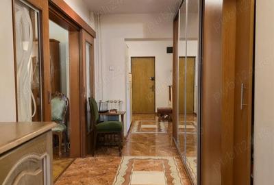 Apartament cu 4 camere decomandat în Decebal - 10