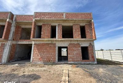 Casă cu 4 camere în Central - 2