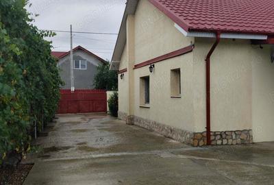 Casa de Vinzare in Tecuci - 1