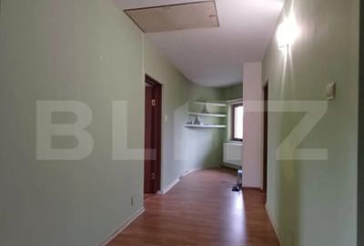 Casă cu 5 camere cu Teren 600 Mp în Central - 8
